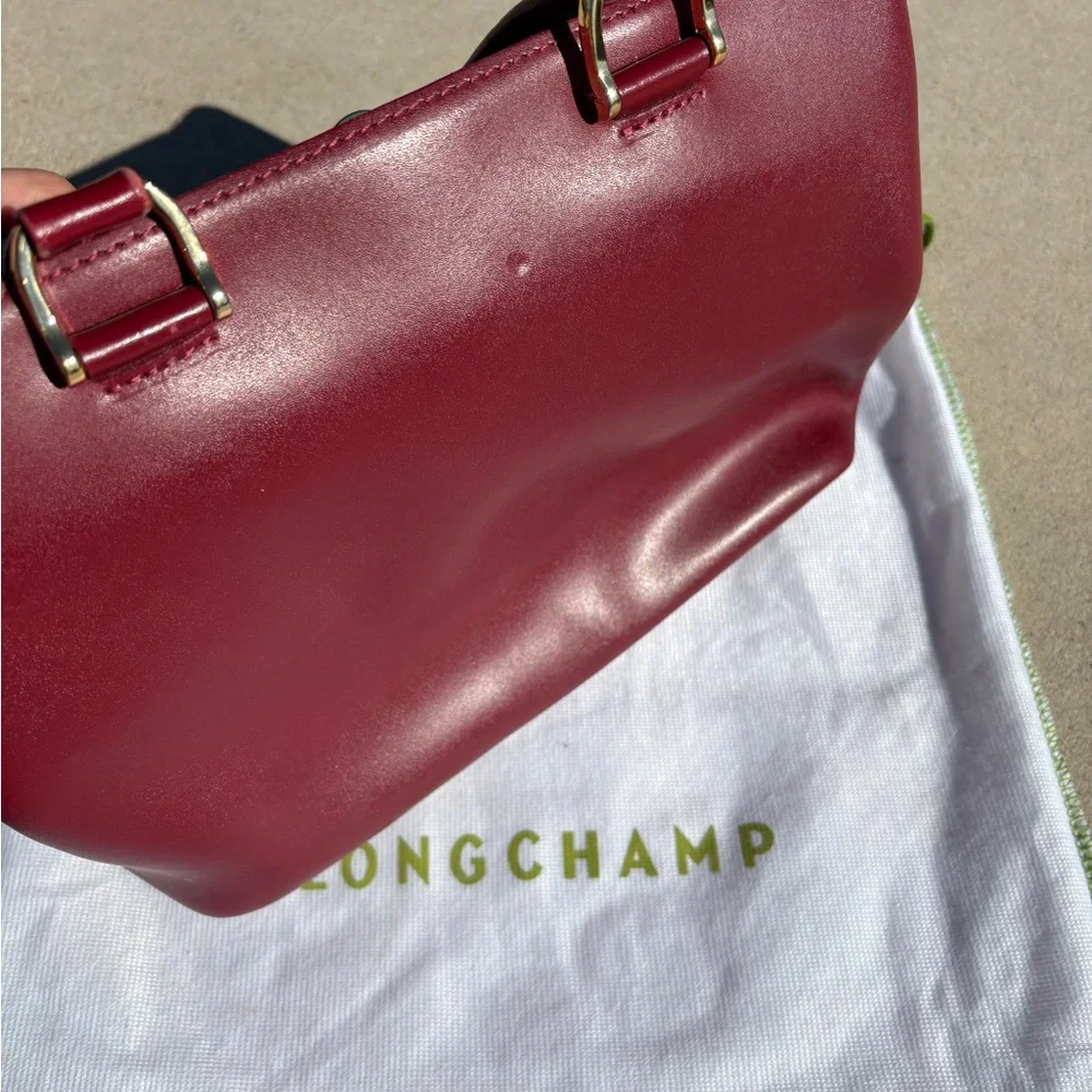 Authentic Longchamp Honoré 404 Burgundy Leather Handbag with Gold Tone Logo - Picture 7 of 15